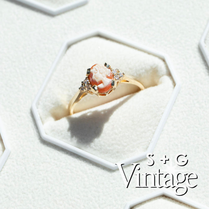 Vintage 9ct Solid Gold Carnelian Cameo & CZ Cluster Ring - seolgold