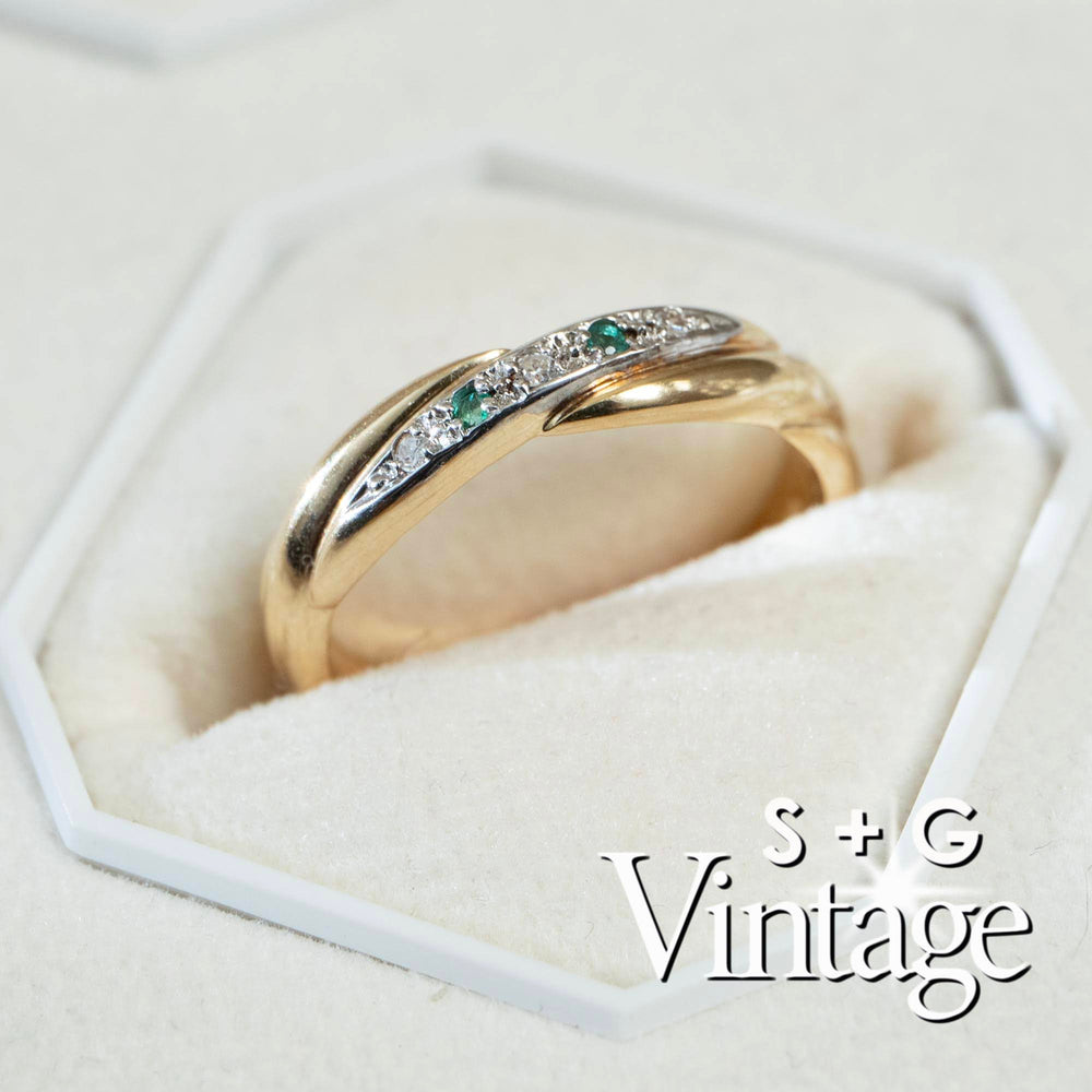 Vintage 9ct Solid Gold Diamond Emerald Ring