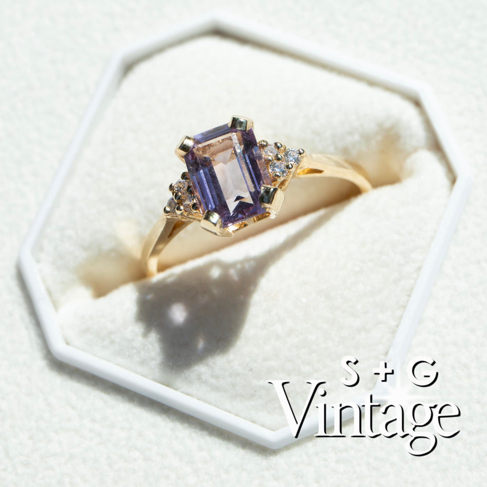 Vintage 9ct Solid Gold Amethyst Ring