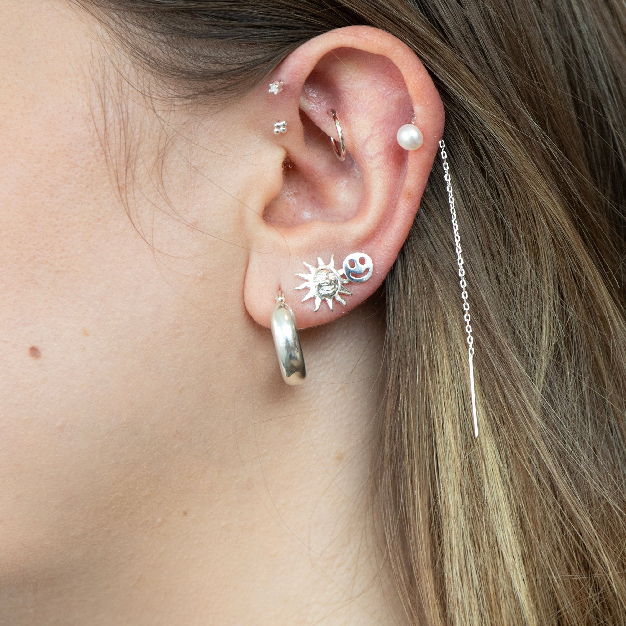 dainty cz - bead dot - cartilage  - silver helix earring - seolgold