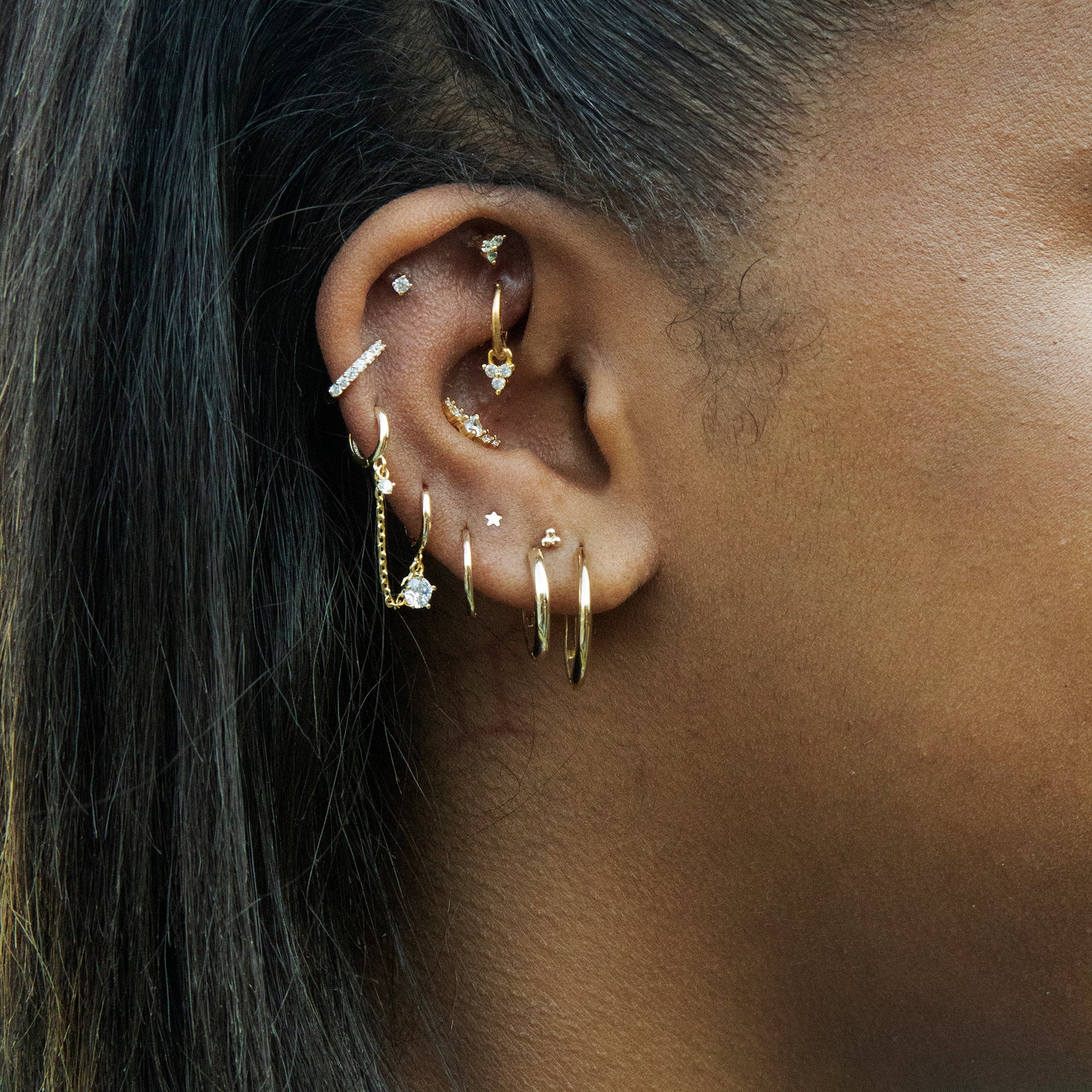 solid gold everyday hoop earring - seolgold