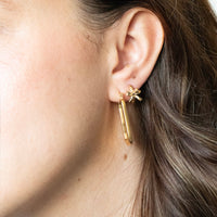 gold bow huggie hoop earring - seolgold