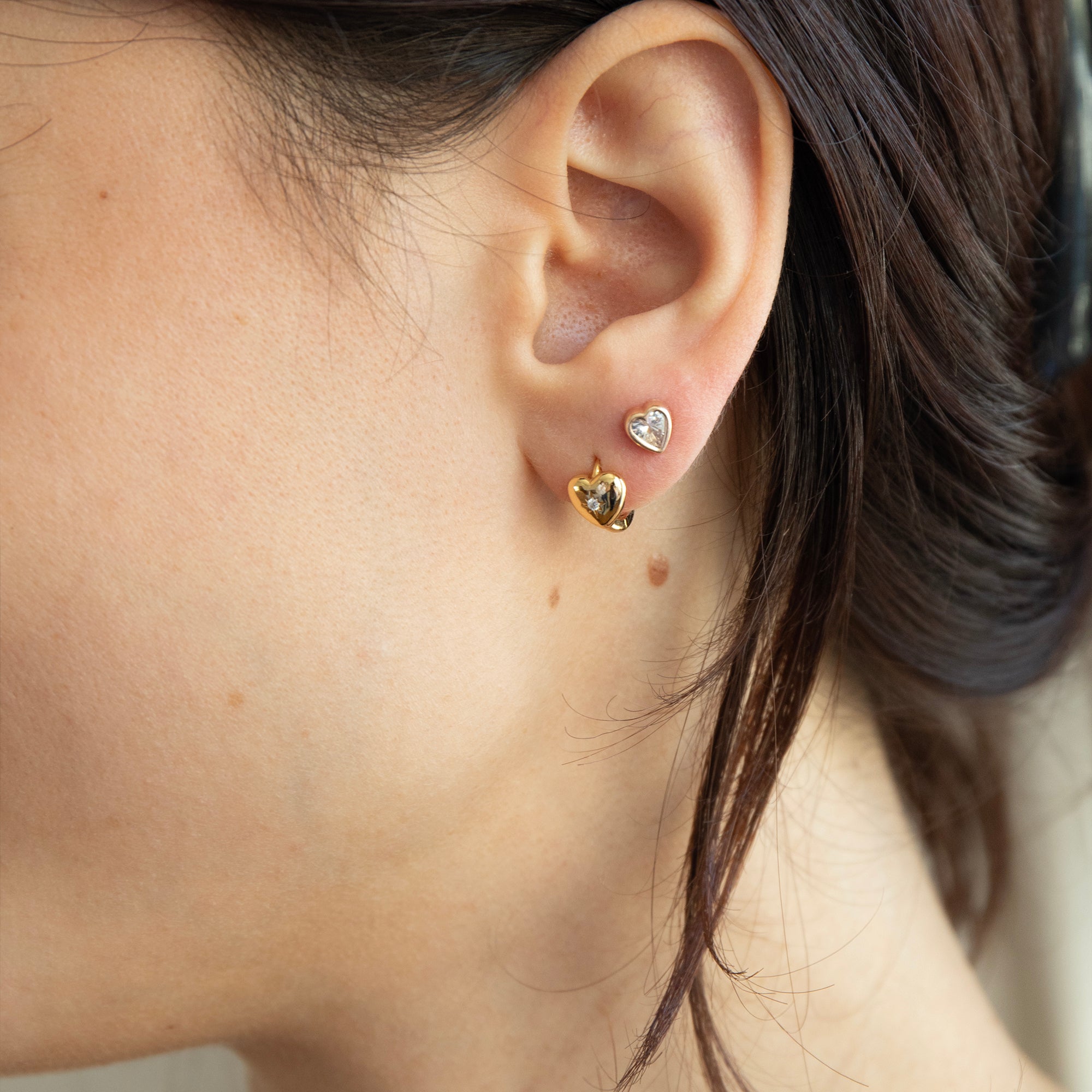 9ct Solid Gold CZ Heart Bezel Stud Earrings - seolgold