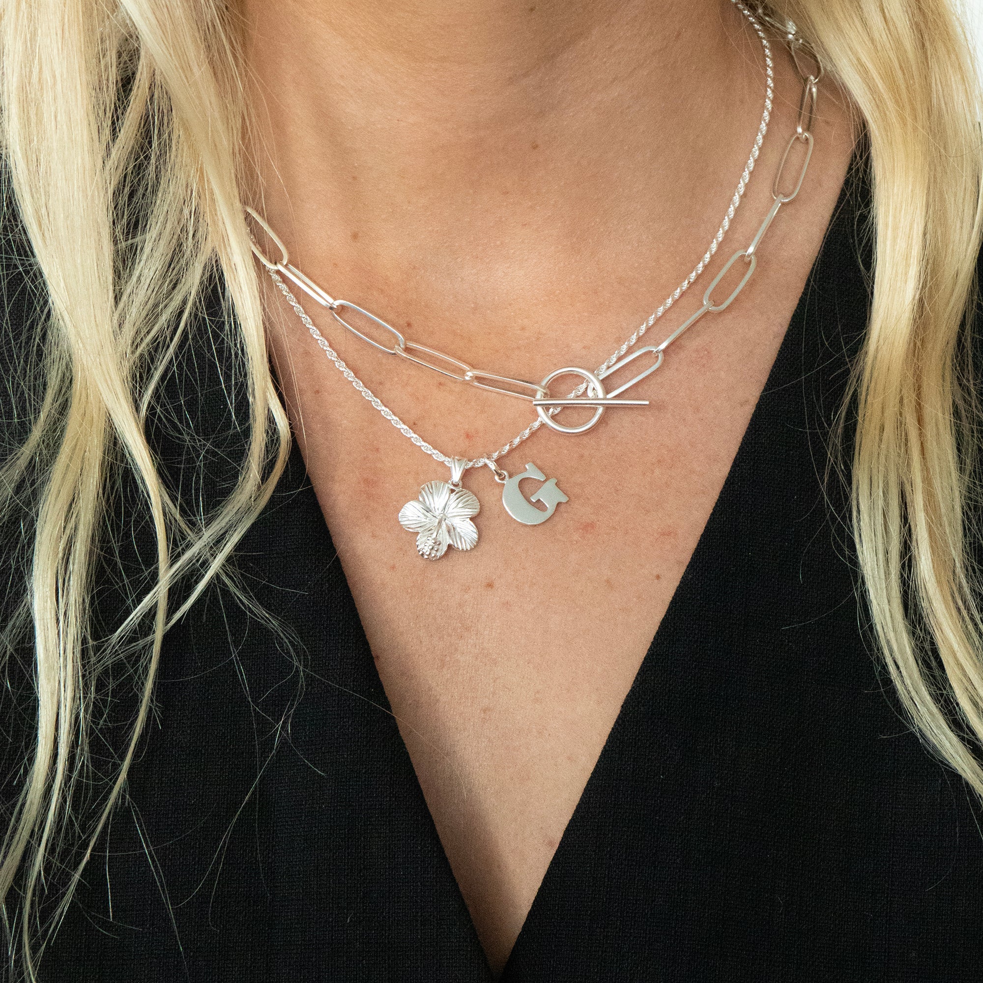 letter pendant - chunky silver t-bar necklace - hibiscus flower charm  - seolgold