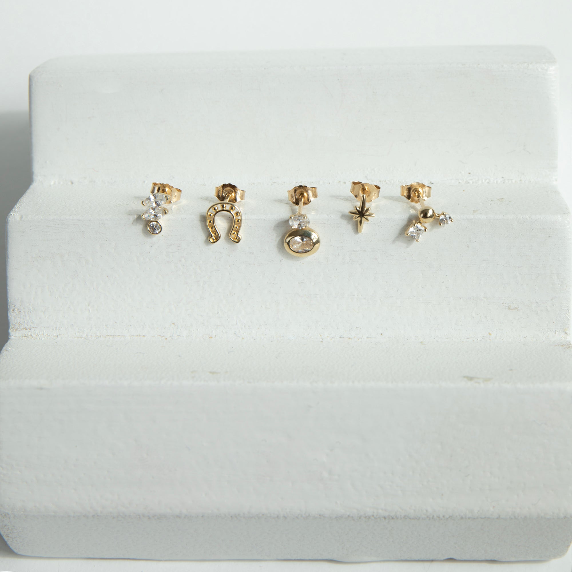 9ct gold dainty earrings - seolgold