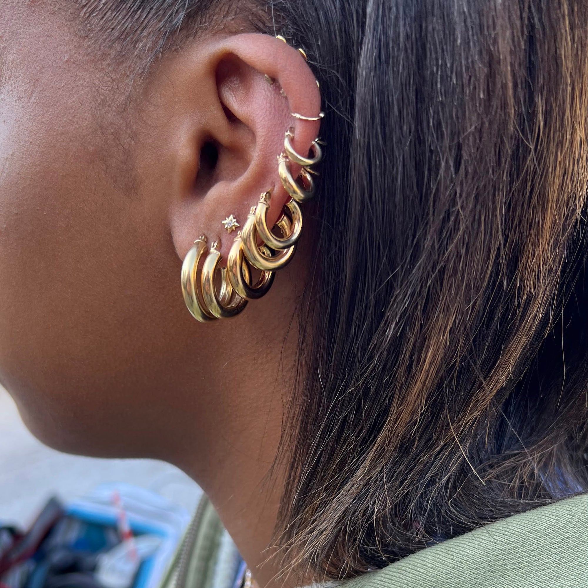 gold chunky hoops - best selling gold hoops - everyday gold hoops - seolgold
