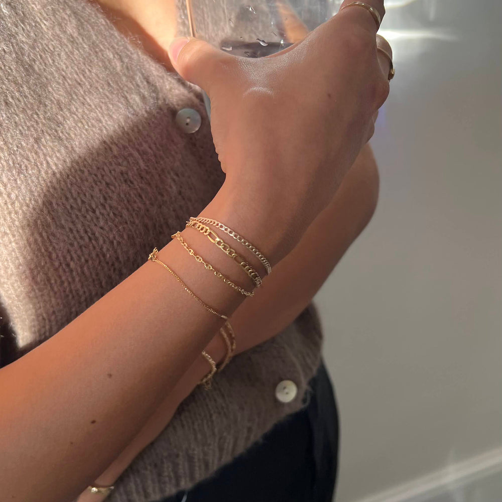 9ct Solid Gold Fine Mariner Chain Bracelet