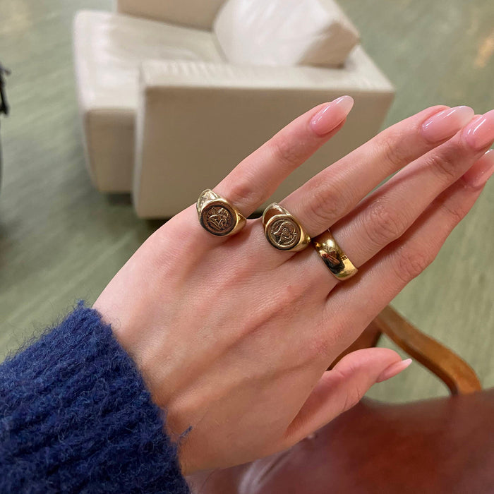 signet ring - seol gold