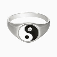 black and white enamel yin yang signet ring - seolgold
