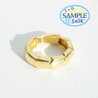Gold ring on a white background with 'S+G Sample Sale' logo.