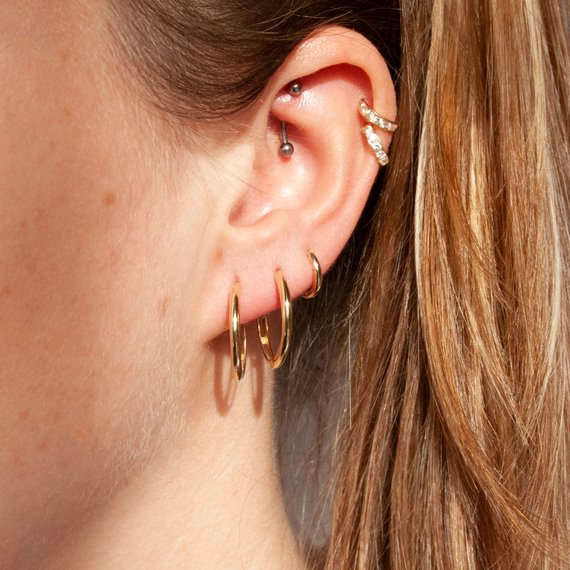 9ct Solid Gold 18mm Huggie Earrings - seol-gold