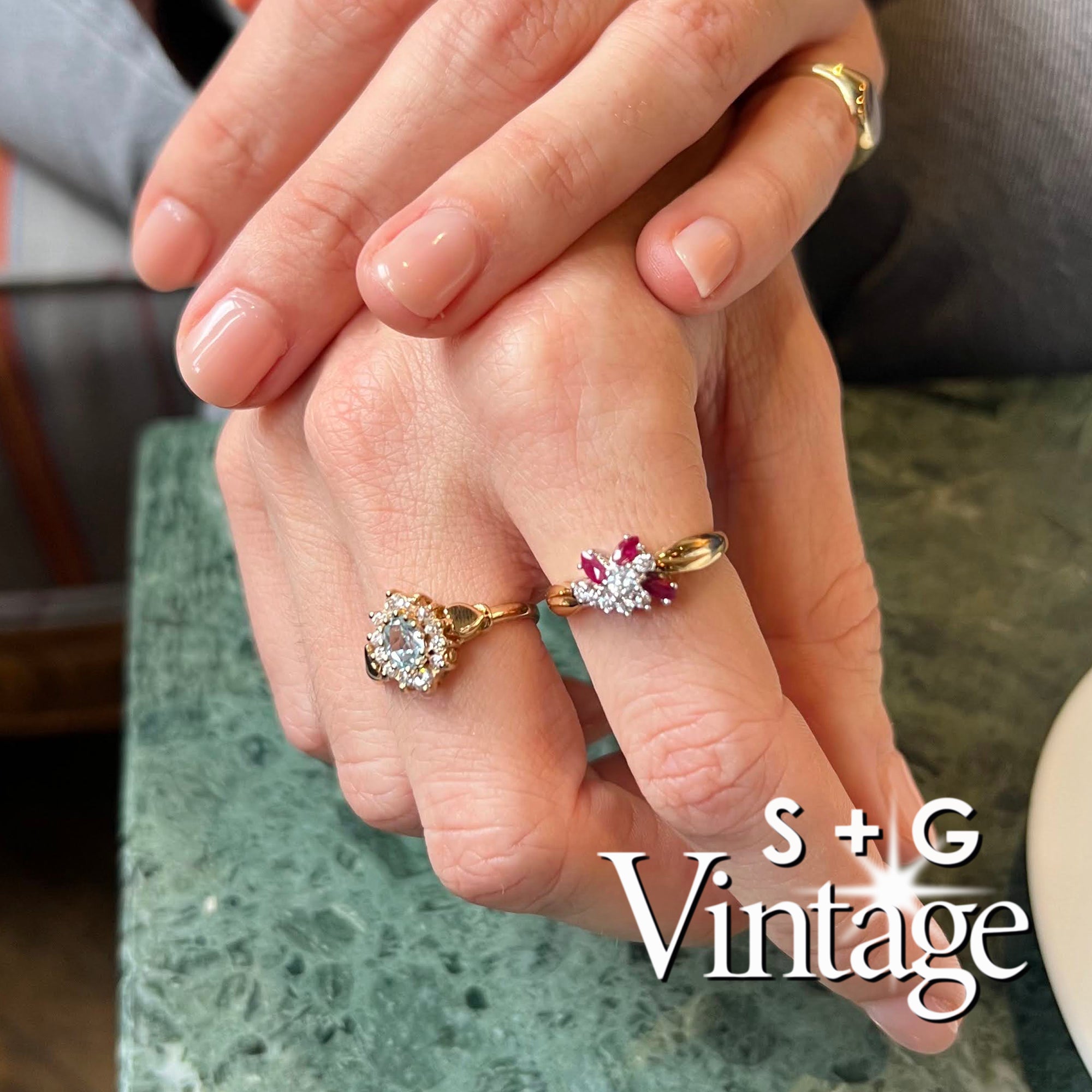 Vintage 9ct Solid Gold Aquamarine CZ Ring - seolgold