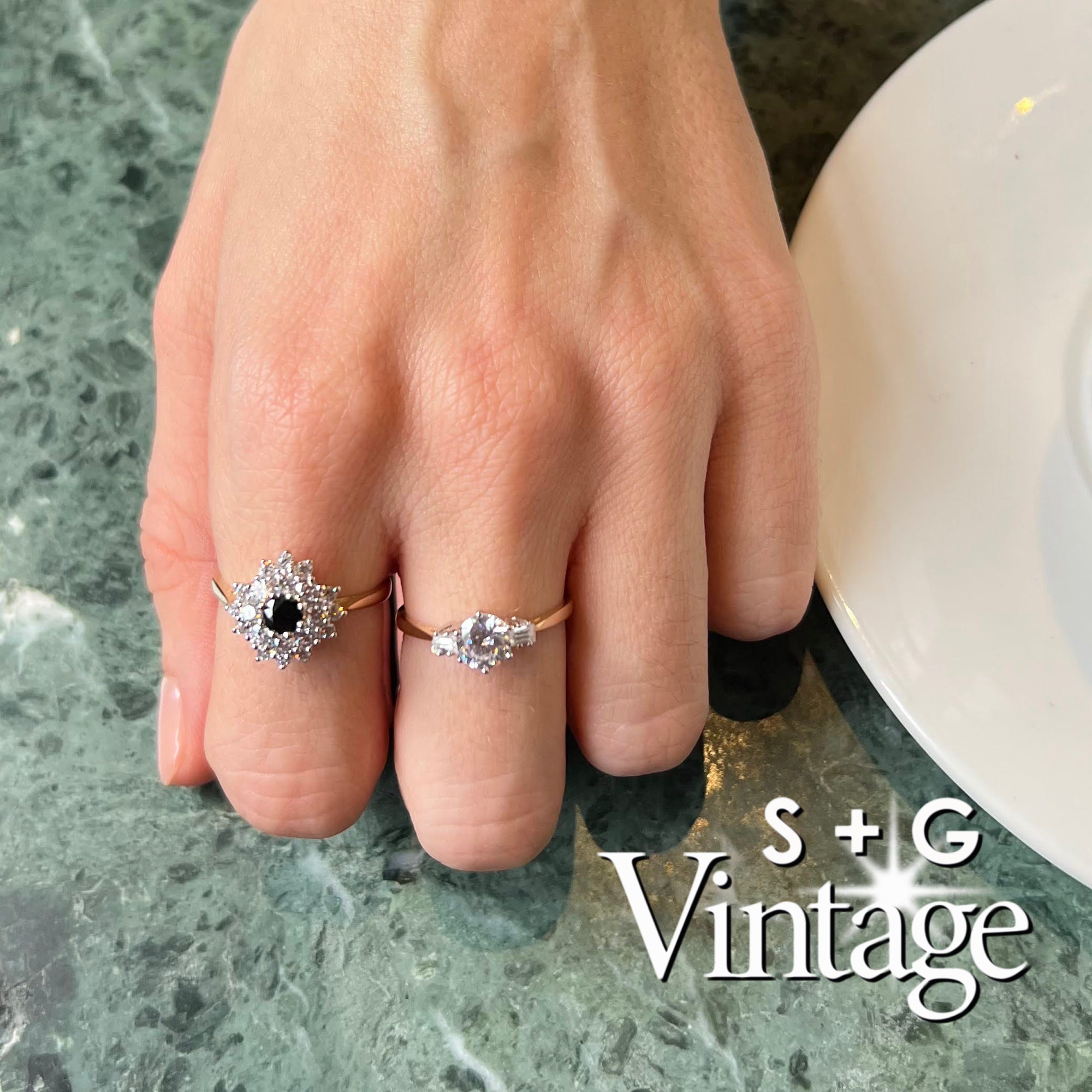 Vintage 9ct Solid Gold Sapphire & CZ Cluster Ring - seolgold