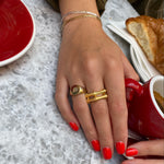 gold signet ring - seolgold