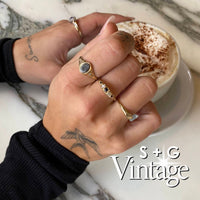 Vintage 9ct gold Sapphire & Diamond Ornate Ring - seolgold